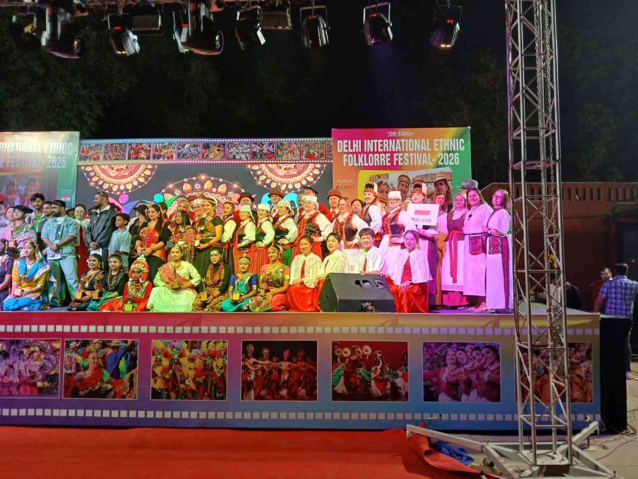 Zespół Folklorystyczny „Kurpianka” z Kadzidła na 11. Delhi International Ethnic Folklore Festival w Indiach  - zdjęcie #10 - eOstroleka.pl