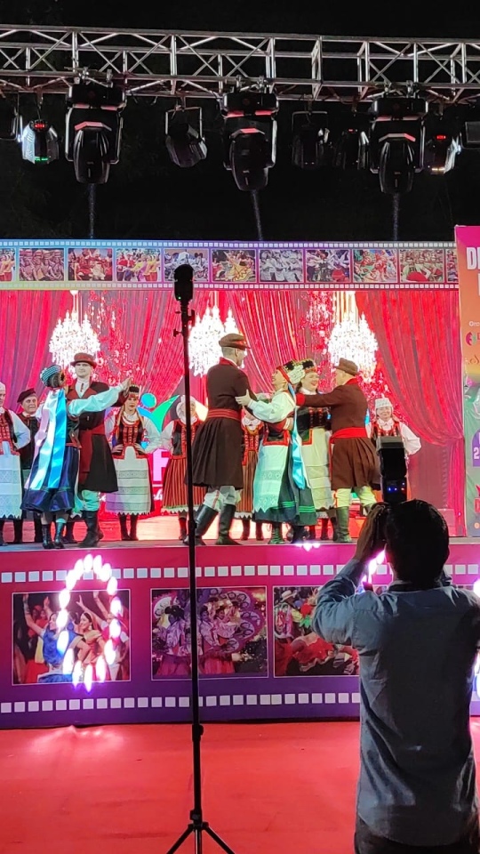 Zespół Folklorystyczny „Kurpianka” z Kadzidła na 11. Delhi International Ethnic Folklore Festival w Indiach  - zdjęcie #1 - eOstroleka.pl