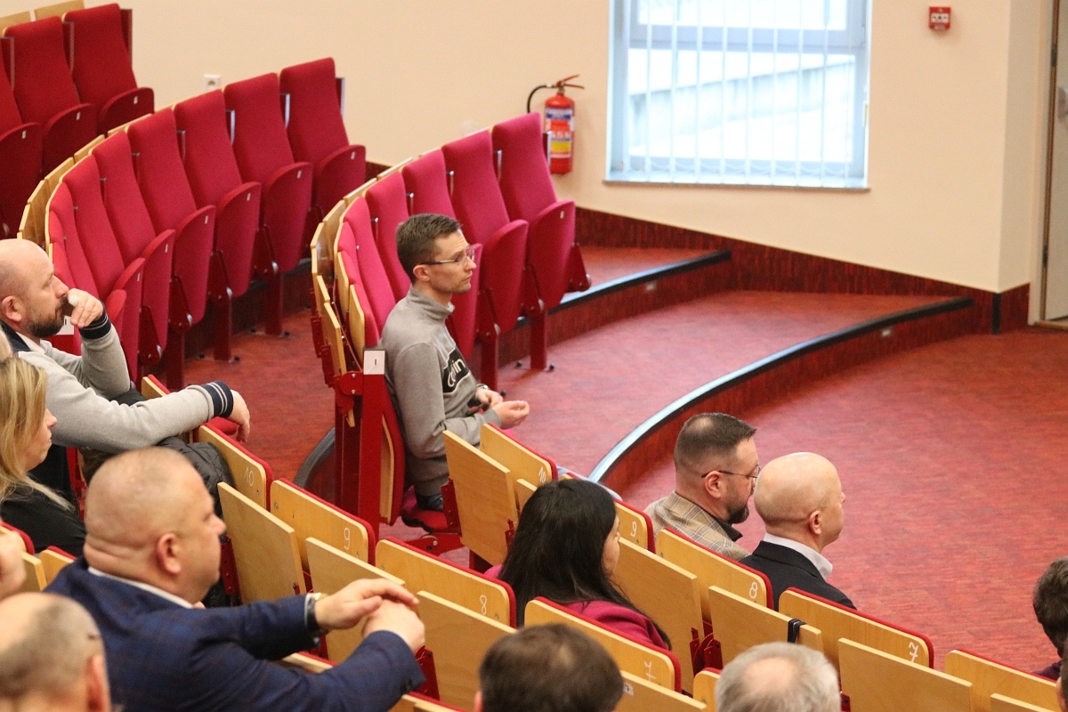 Spotkanie z posłem Bartłomiejem Wróblewskim w Ostrołęce [28.02.2026] - zdjęcie #22 - eOstroleka.pl