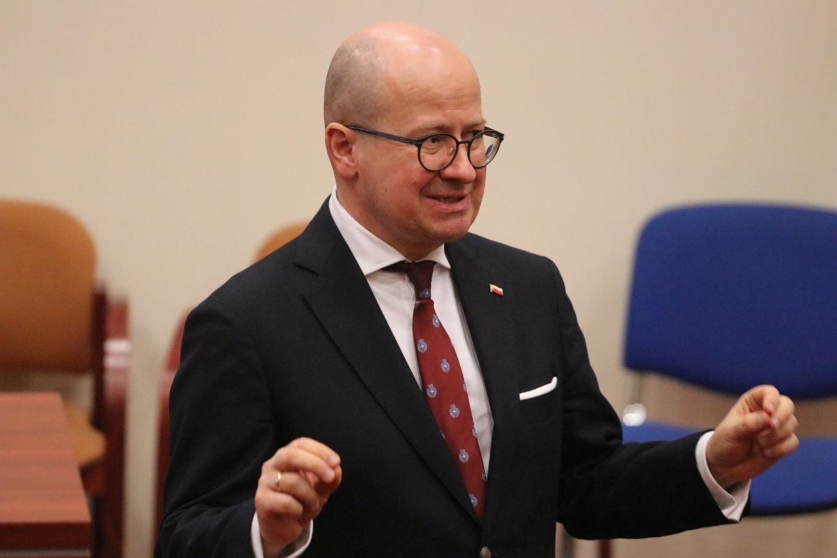Spotkanie z posłem Bartłomiejem Wróblewskim w Ostrołęce [28.02.2026] - zdjęcie #13 - eOstroleka.pl