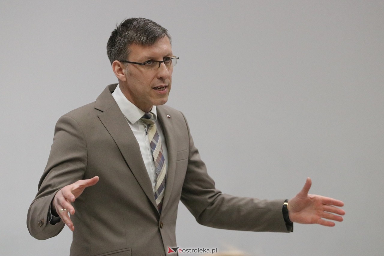 Spotkanie z posłem Marcinem Grabowskim w Rzekuniu [28.02.2026] - zdjęcie #28 - eOstroleka.pl