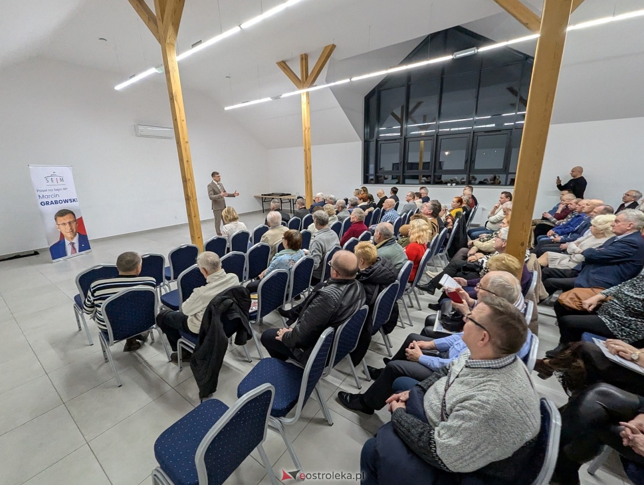 Spotkanie z posłem Marcinem Grabowskim w Rzekuniu [28.02.2026] - zdjęcie #17 - eOstroleka.pl