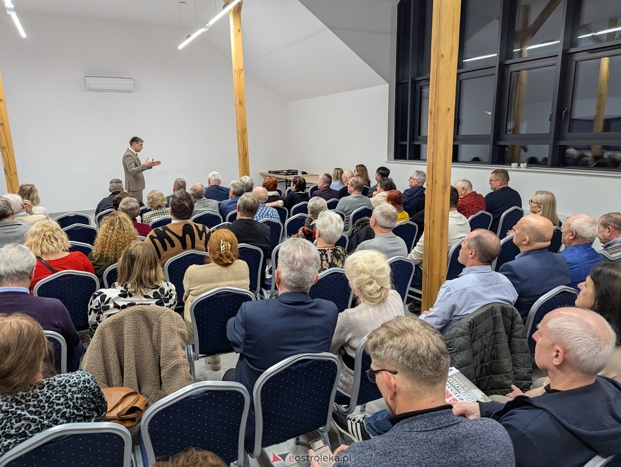 Spotkanie z posłem Marcinem Grabowskim w Rzekuniu [28.02.2026] - zdjęcie #4 - eOstroleka.pl