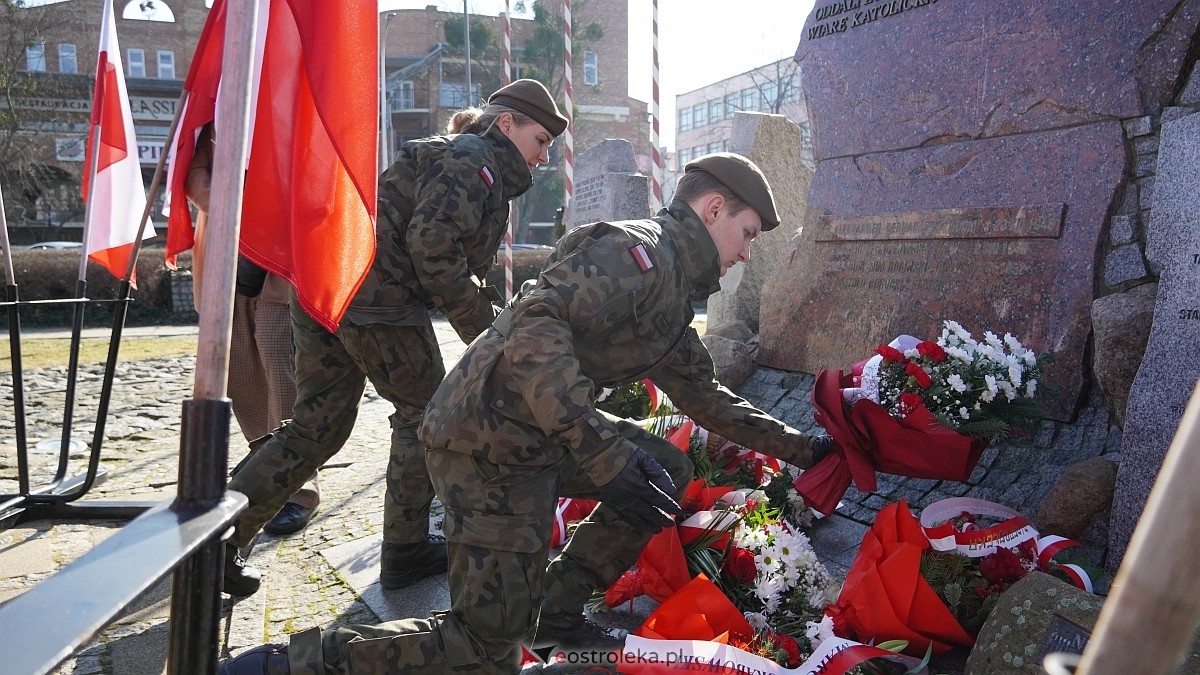 Narodowy Dzień Pamięci Żołnierzy Wyklętych w Ostrołęce [01.03.2026] - zdjęcie #28 - eOstroleka.pl