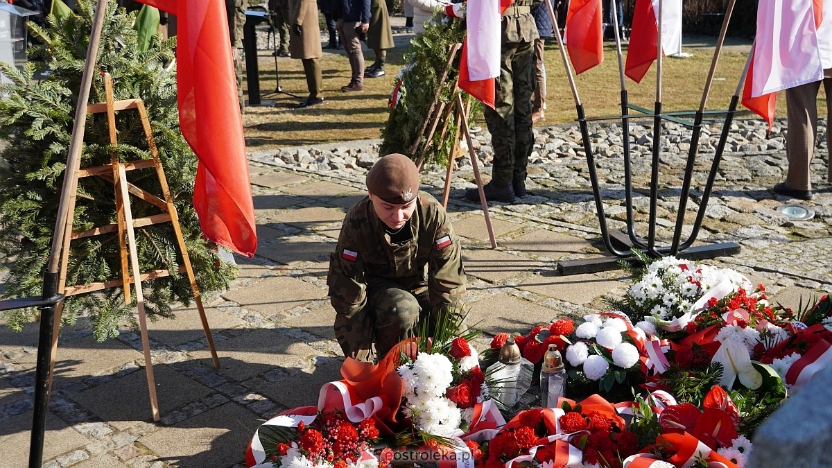 Narodowy Dzień Pamięci Żołnierzy Wyklętych w Ostrołęce [01.03.2026] - zdjęcie #19 - eOstroleka.pl