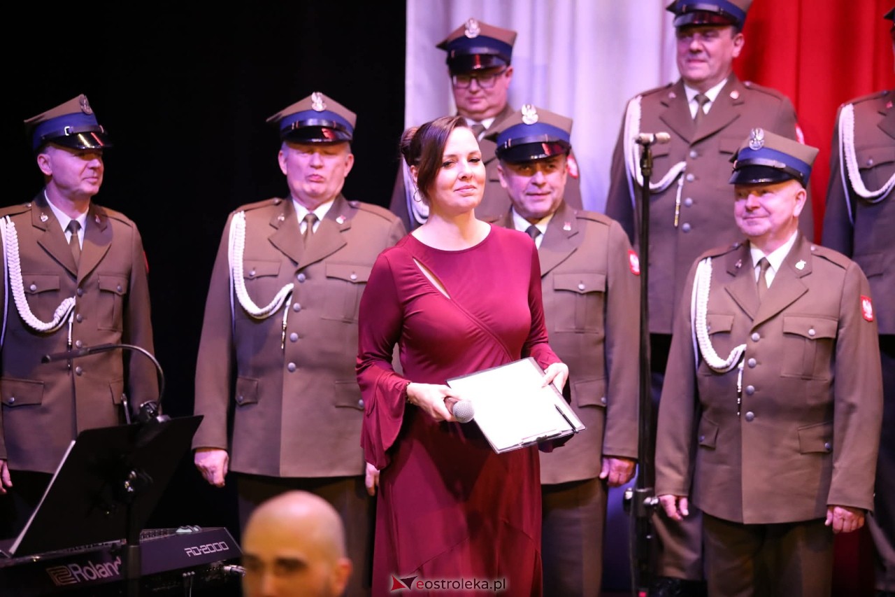 Koncert Chóru Reprezentacyjnego WP pt. „Dla Ciebie Polsko”  w MŻW [1.03.2026] - zdjęcie #50 - eOstroleka.pl