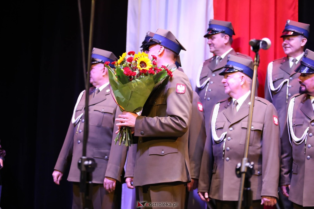 Koncert Chóru Reprezentacyjnego WP pt. „Dla Ciebie Polsko”  w MŻW [1.03.2026] - zdjęcie #35 - eOstroleka.pl