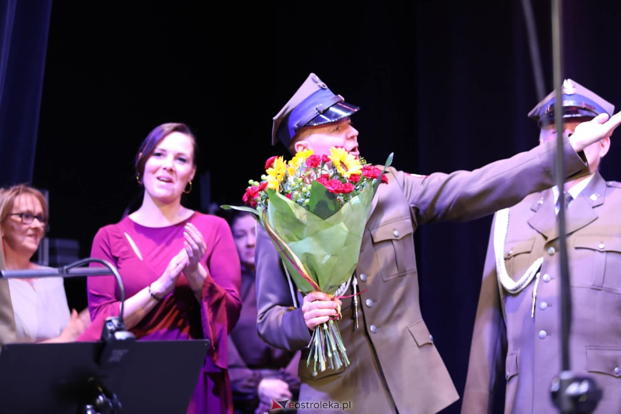 Koncert Chóru Reprezentacyjnego WP pt. „Dla Ciebie Polsko”  w MŻW [1.03.2026] - zdjęcie #29 - eOstroleka.pl