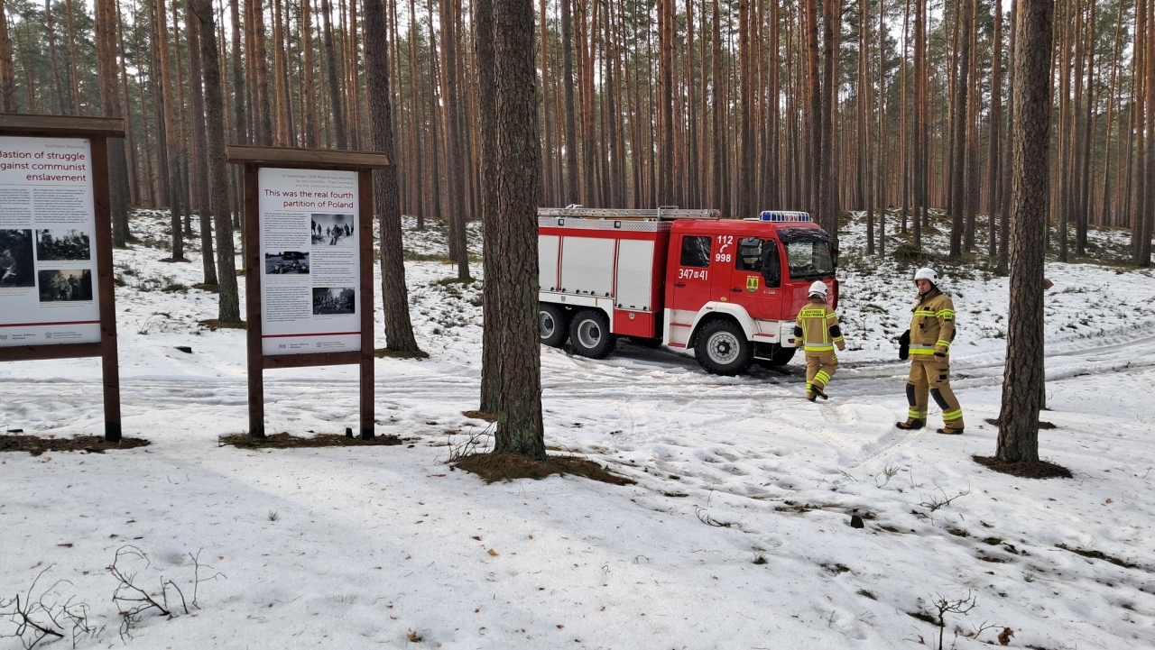 Druhowie z OSP Gleba w hołdzie Żołnierzom Wyklętym [01.03.2026] - zdjęcie #9 - eOstroleka.pl