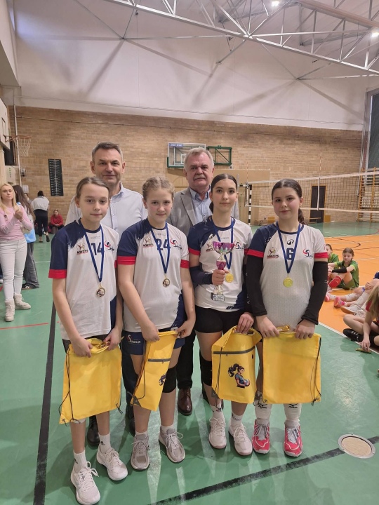 Zimowy turniej minisiatkówki w SP 5 Ostrołęka [2.03.2026] - zdjęcie #65 - eOstroleka.pl