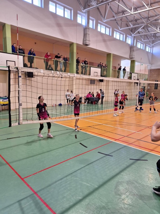 Zimowy turniej minisiatkówki w SP 5 Ostrołęka [2.03.2026] - zdjęcie #60 - eOstroleka.pl