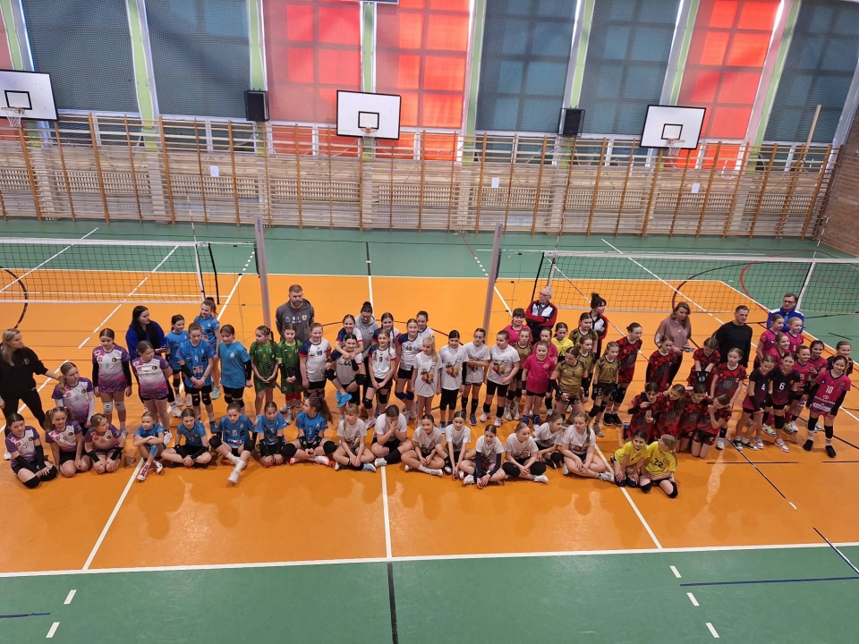 Zimowy turniej minisiatkówki w SP 5 Ostrołęka [2.03.2026] - zdjęcie #57 - eOstroleka.pl