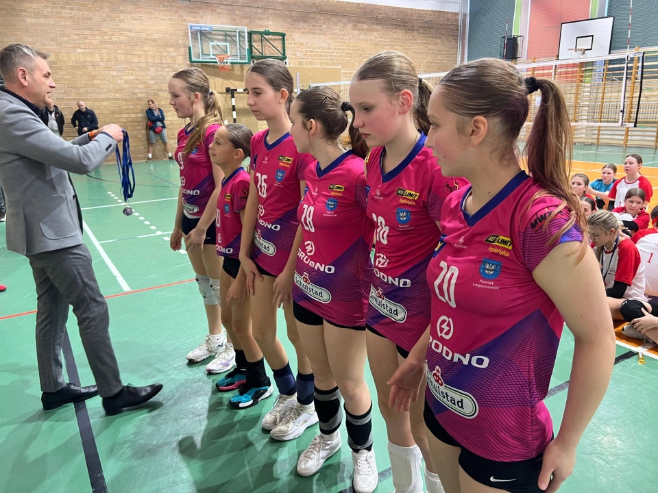 Zimowy turniej minisiatkówki w SP 5 Ostrołęka [2.03.2026] - zdjęcie #32 - eOstroleka.pl