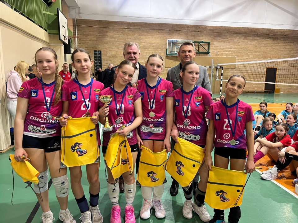 Zimowy turniej minisiatkówki w SP 5 Ostrołęka [2.03.2026] - zdjęcie #25 - eOstroleka.pl