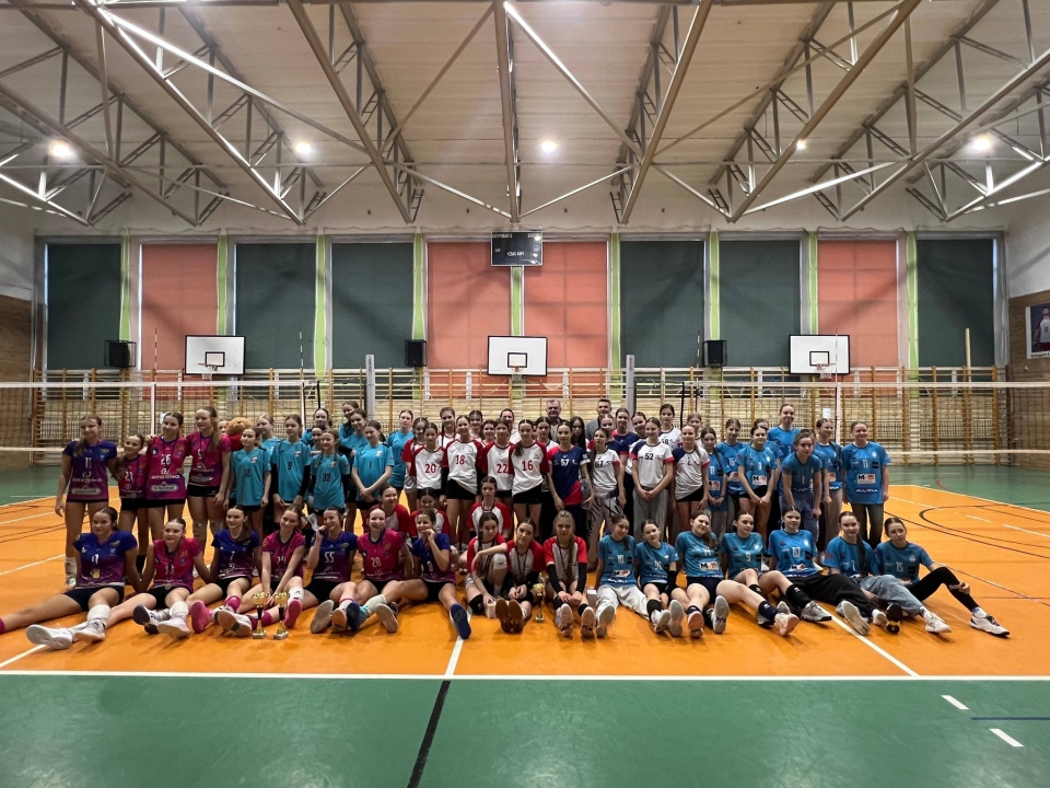 Zimowy turniej minisiatkówki w SP 5 Ostrołęka [2.03.2026] - zdjęcie #16 - eOstroleka.pl