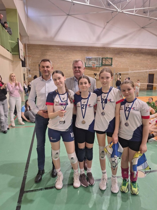 Zimowy turniej minisiatkówki w SP 5 Ostrołęka [2.03.2026] - zdjęcie #12 - eOstroleka.pl