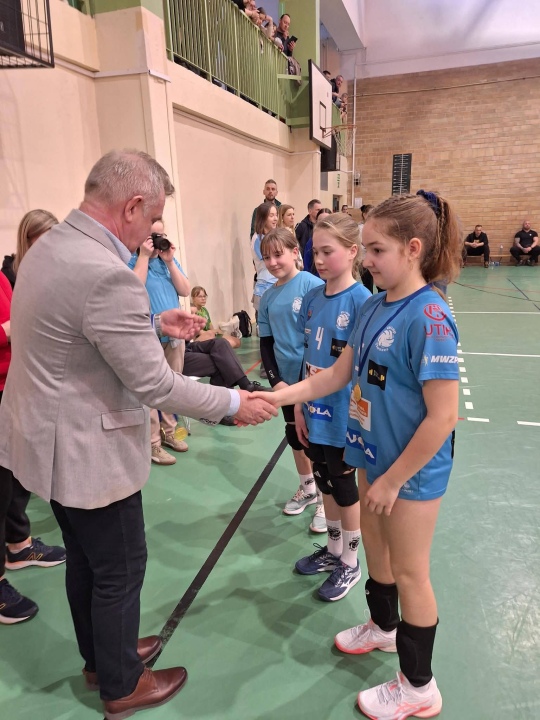 Zimowy turniej minisiatkówki w SP 5 Ostrołęka [2.03.2026] - zdjęcie #11 - eOstroleka.pl