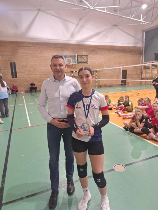 Zimowy turniej minisiatkówki w SP 5 Ostrołęka [2.03.2026] - zdjęcie #1 - eOstroleka.pl