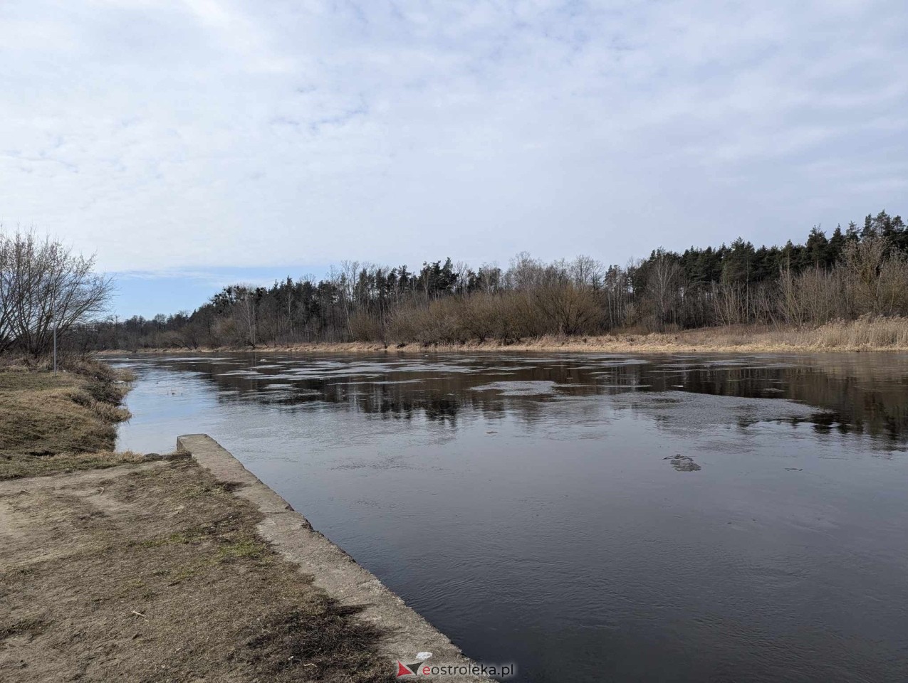 Stan wody w Ostrołęce [2.03.2026] - zdjęcie #2 - eOstroleka.pl