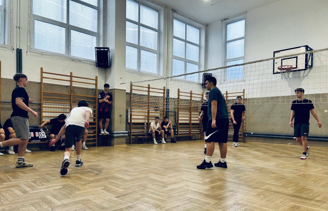 Siatkarskie emocje w ostrołęckiej „Czwórce” fot. ZSZ nr 4 [27.02.2026] - zdjęcie #34 - eOstroleka.pl