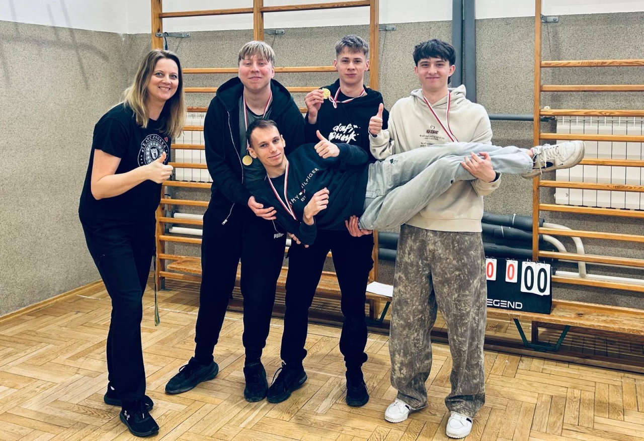 Siatkarskie emocje w ostrołęckiej „Czwórce” fot. ZSZ nr 4 [27.02.2026] - zdjęcie #30 - eOstroleka.pl