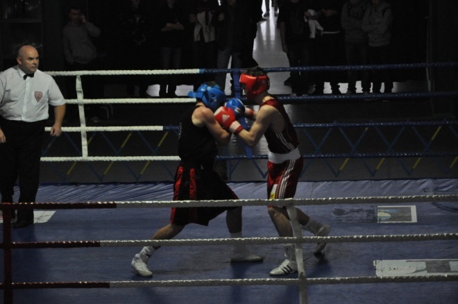 Puchar Polski Juniorów w Boksie (18.11.2011) - zdjęcie #18 - eOstroleka.pl