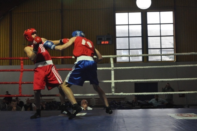 Puchar Polski Juniorów w Boksie (18.11.2011) - zdjęcie #10 - eOstroleka.pl