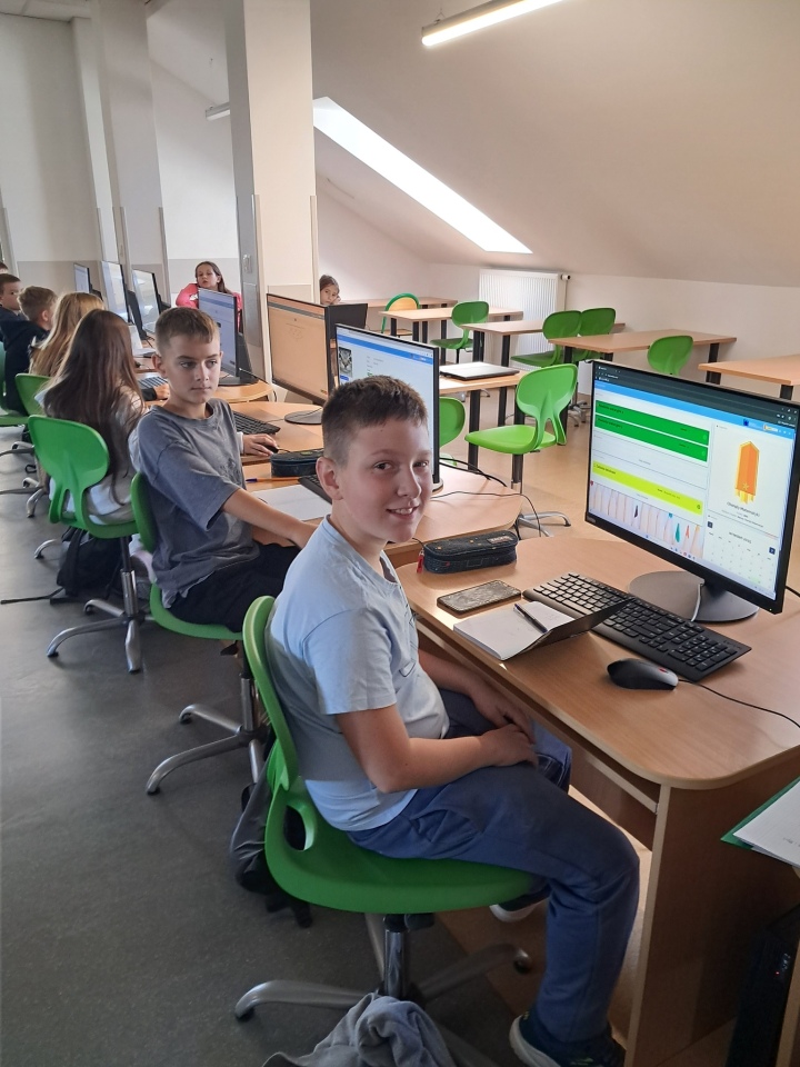 Matematyka ze sztuczną inteligencją w gminie Olszewo-Borki. Uczniowie testują nowe rozwiązanie fot. Gmina Olszewo-Borki [05.03.2026] - zdjęcie #10 - eOstroleka.pl