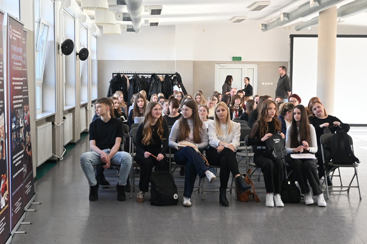 Rozstrzygnięto III edycję konkursu „Memory Meister” w ZSZ Nr 2 [4.03.2026] - zdjęcie #28 - eOstroleka.pl