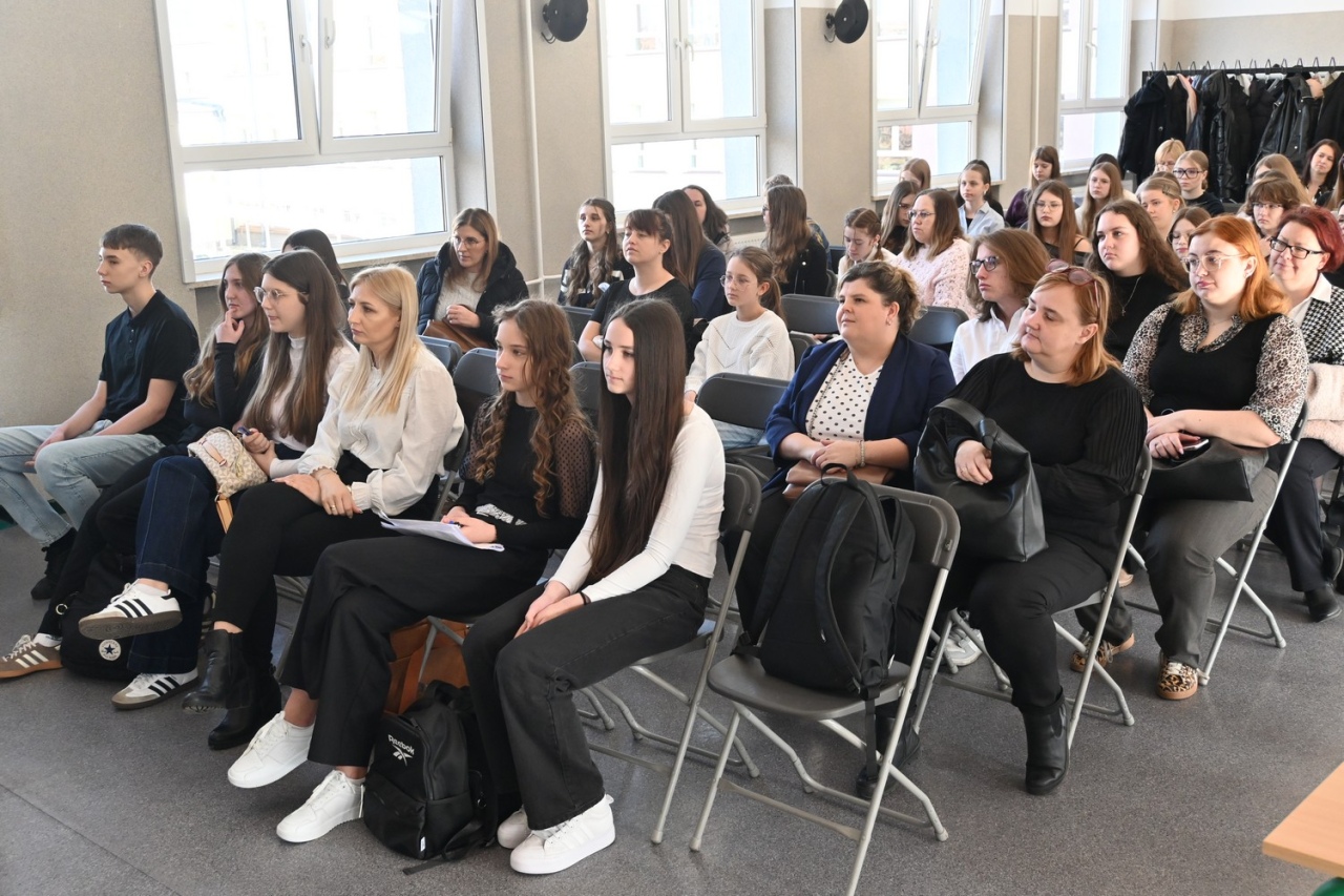 Rozstrzygnięto III edycję konkursu „Memory Meister” w ZSZ Nr 2 [4.03.2026] - zdjęcie #15 - eOstroleka.pl