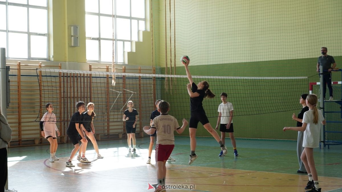 Turniej sportowo-edukacyjny Równe szanse - fair play na Mazowszu  w SP w Rzekuniu [05.03.2026] - zdjęcie #71 - eOstroleka.pl