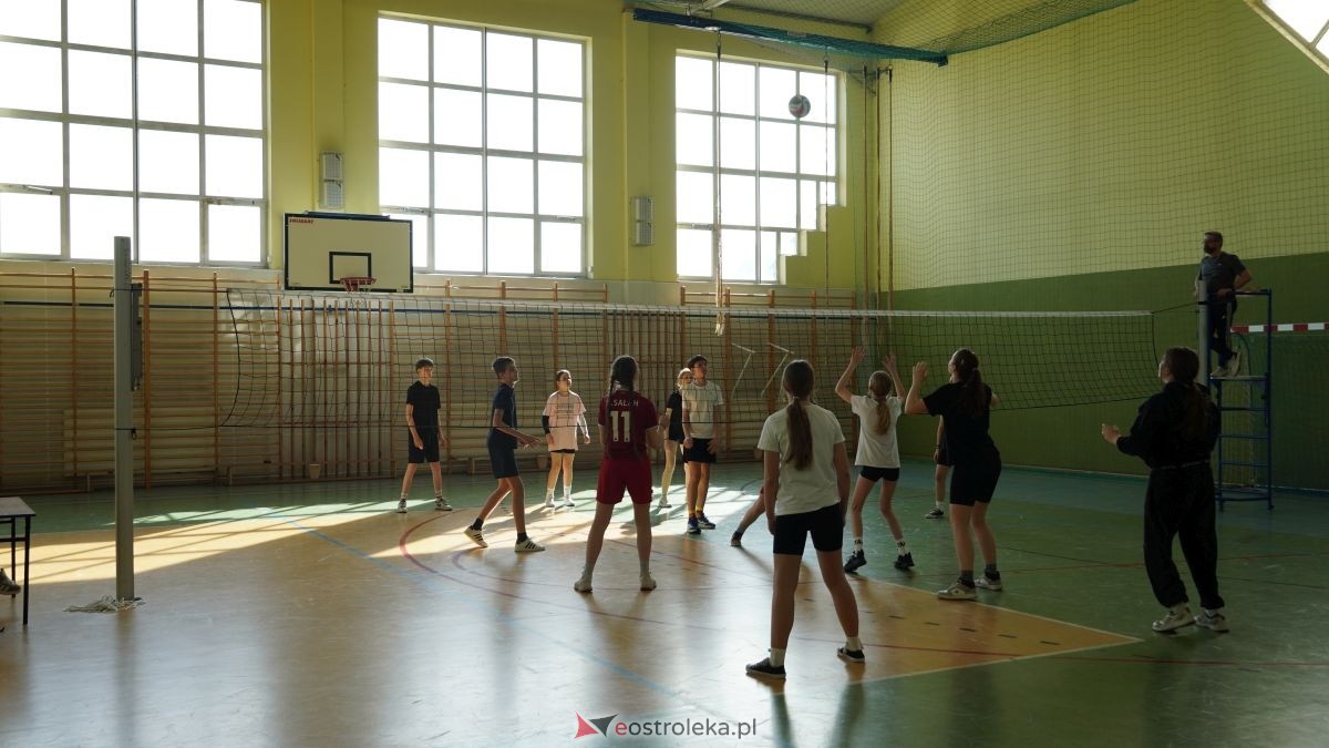 Turniej sportowo-edukacyjny Równe szanse - fair play na Mazowszu  w SP w Rzekuniu [05.03.2026] - zdjęcie #60 - eOstroleka.pl