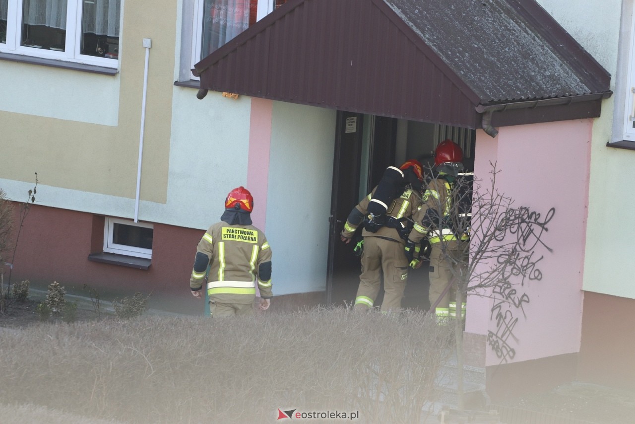 Interwencja strażaków przy Goworowskiej [5.03.2026] - zdjęcie #5 - eOstroleka.pl