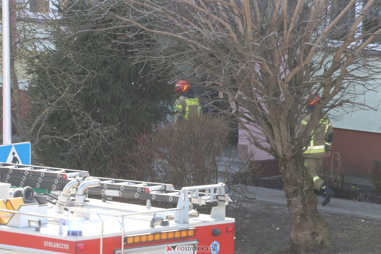 Interwencja strażaków przy Goworowskiej [5.03.2026] - zdjęcie #3 - eOstroleka.pl