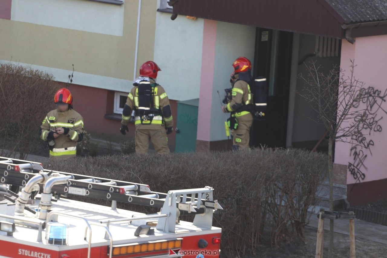 Interwencja strażaków przy Goworowskiej [5.03.2026] - zdjęcie #2 - eOstroleka.pl