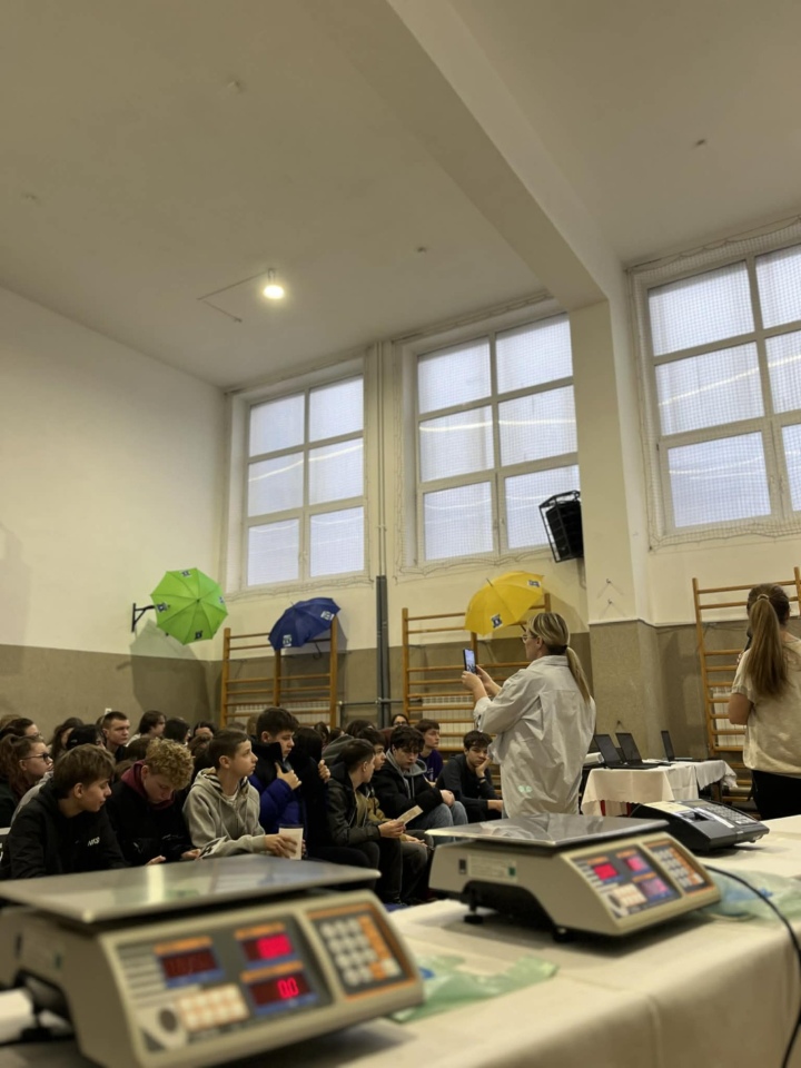 Dzień Handlowca i Ekonomisty w ZSZ Nr 4 w Ostrołęce [05.03.2026] - zdjęcie #10 - eOstroleka.pl