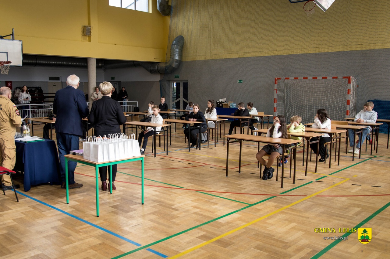 Gminne eliminacje Ogólnopolskiego Turnieju Wiedzy Pożarniczej w Lelisie fot. Gmina Lelis [03.03.2026] - zdjęcie #7 - eOstroleka.pl