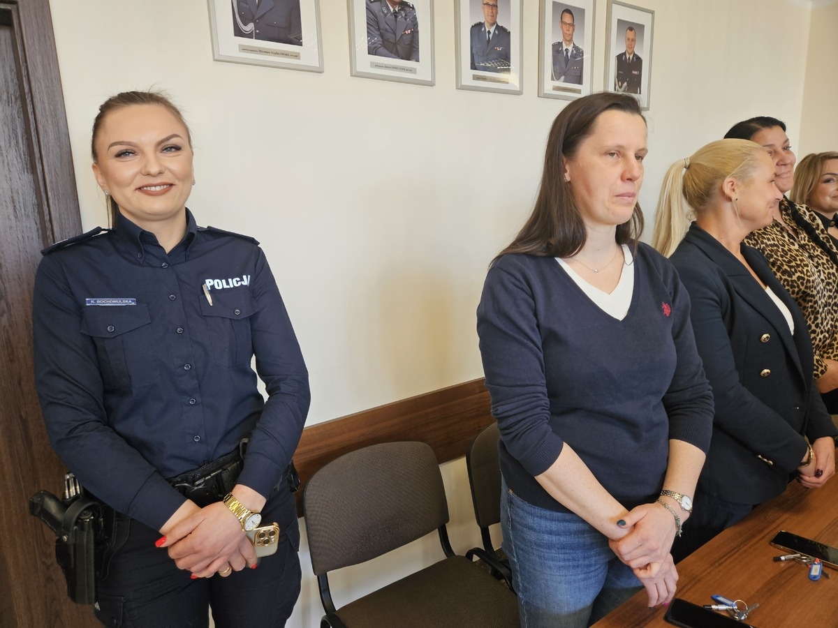 Dzień Kobiet w ostrołęckiej komendzie [6.03.2026] - zdjęcie #8 - eOstroleka.pl