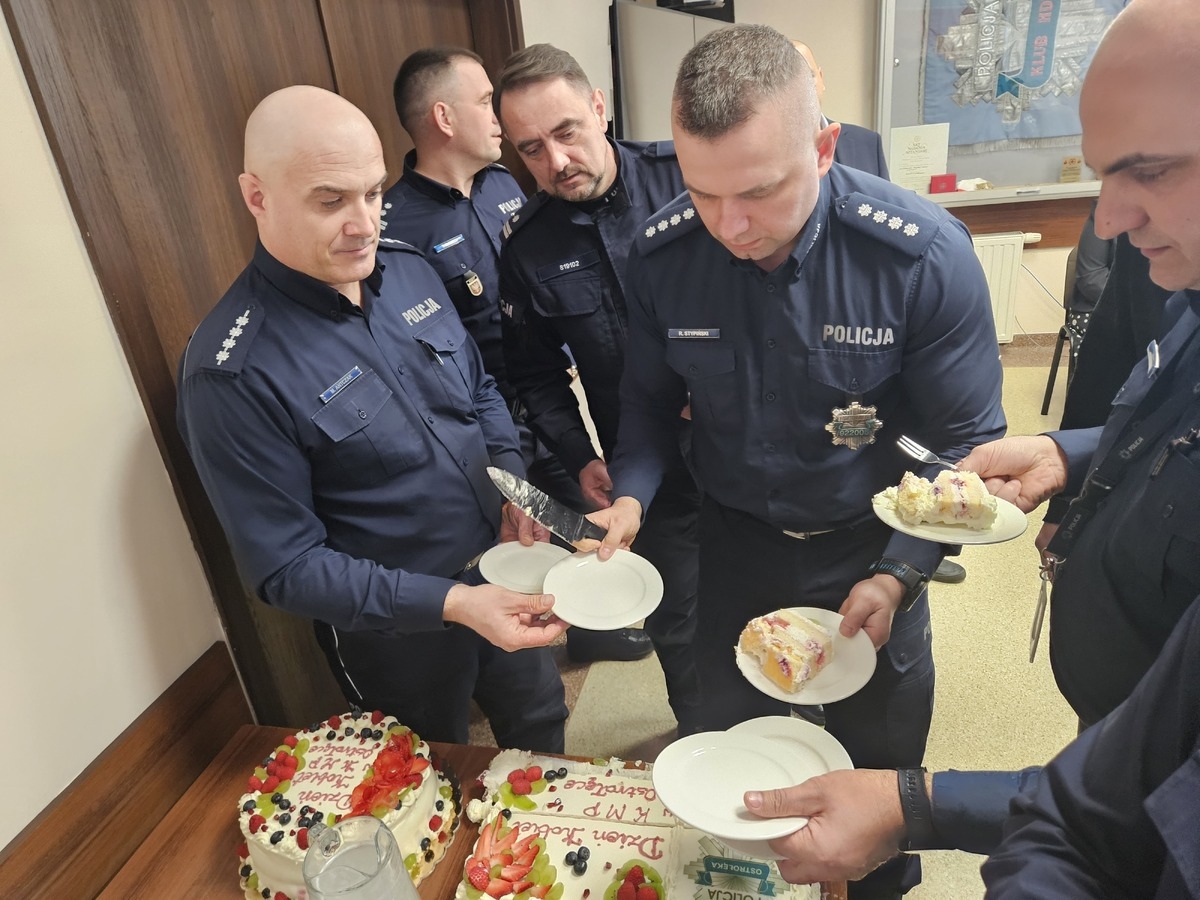 Dzień Kobiet w ostrołęckiej komendzie [6.03.2026] - zdjęcie #7 - eOstroleka.pl