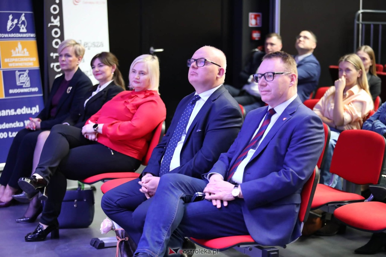 I Forum Przedsiębiorczych Kobiet w Ostrołęce [6.03.2026] - zdjęcie #132 - eOstroleka.pl