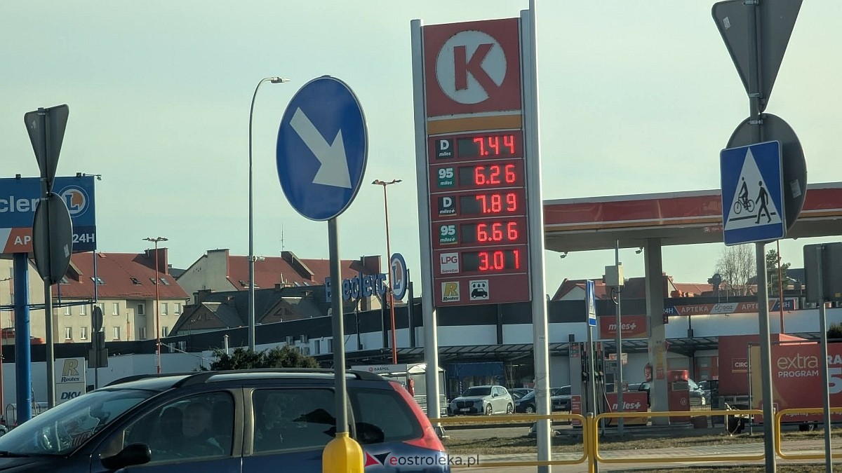 Sobota na stacjach paliw w Ostrołęce. Zestawienie cen [07.03.2026]] - zdjęcie #7 - eOstroleka.pl