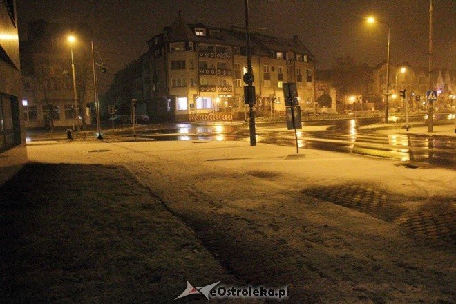 Zima 2011 - pierwszy śnieg w Ostrołęce [18.11.2011] - zdjęcie #15 - eOstroleka.pl