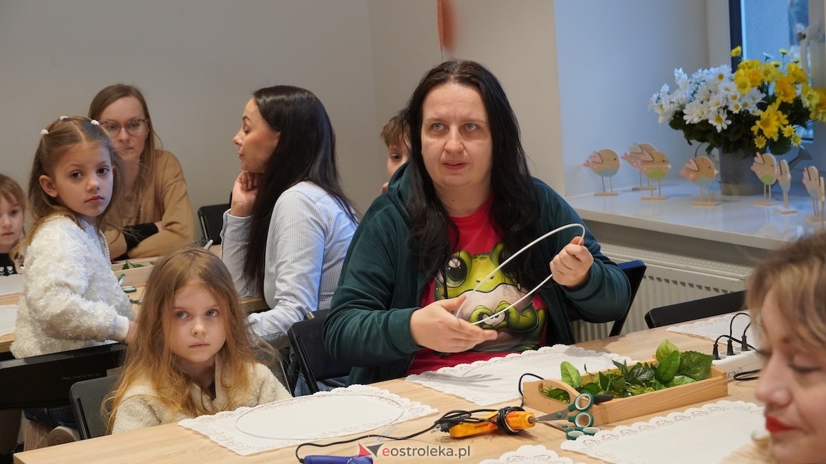 Warsztaty Wiosenne wianki w Muzeum Kultury Kurpiowskiej [08.03.2026] - zdjęcie #43 - eOstroleka.pl