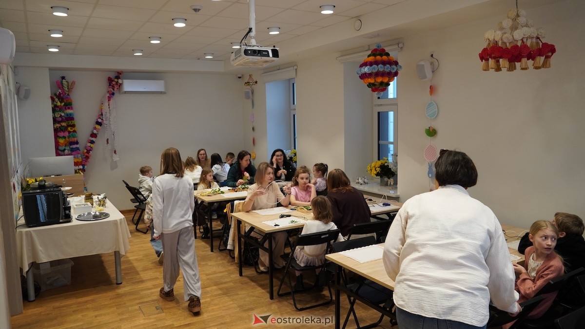 Warsztaty Wiosenne wianki w Muzeum Kultury Kurpiowskiej [08.03.2026] - zdjęcie #27 - eOstroleka.pl