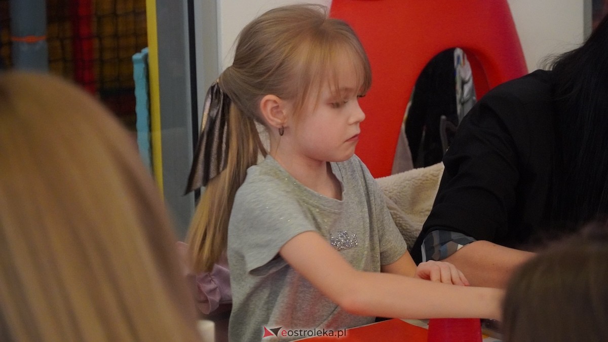 Międzypokoleniowy Dzień Kobiet w Ostrołęce [08.03.2026] - zdjęcie #50 - eOstroleka.pl