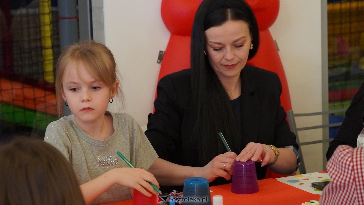 Międzypokoleniowy Dzień Kobiet w Ostrołęce [08.03.2026] - zdjęcie #49 - eOstroleka.pl