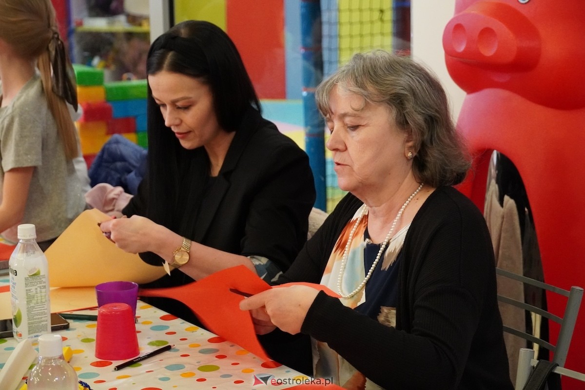 Międzypokoleniowy Dzień Kobiet w Ostrołęce [08.03.2026] - zdjęcie #43 - eOstroleka.pl
