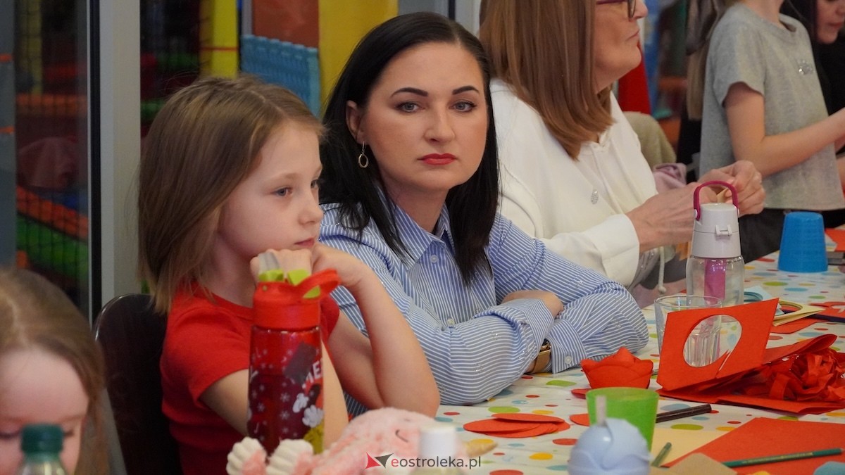 Międzypokoleniowy Dzień Kobiet w Ostrołęce [08.03.2026] - zdjęcie #32 - eOstroleka.pl