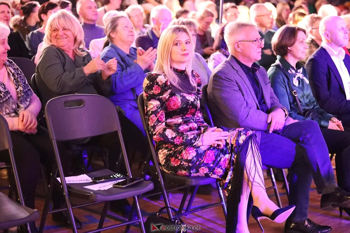 „Kobiety polskiej estrady” w Olszewie-Borkach [8.03.2026] - zdjęcie #52 - eOstroleka.pl