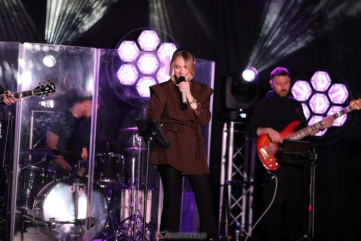 „Kobiety polskiej estrady” w Olszewie-Borkach [8.03.2026] - zdjęcie #50 - eOstroleka.pl